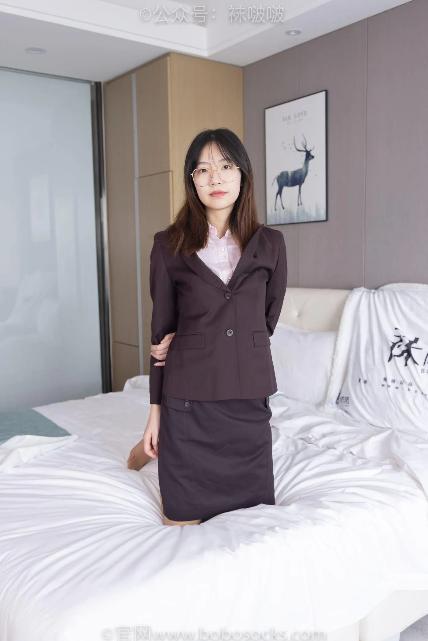 [BoBoSocks袜啵啵]NO.078 小甜豆-招行制服、平底鞋、灰丝 [139P]插图7